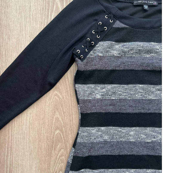 Three Pink Hearts XS Long Sleeve Fitted Black & Gray Horizontal Stripes - Picture 7 of 11